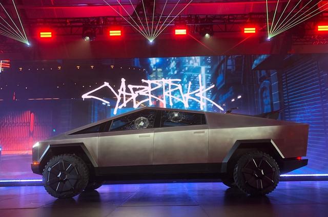 美股暴击，特斯拉站在抛物线上