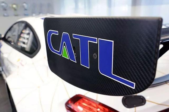 纯电续航将突破700km，里程焦虑还是难题？靠啥彻底根治？