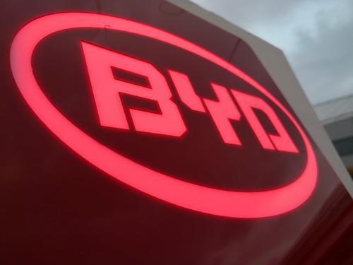 新能源市场两极分化 自主承压新势力断臂求生