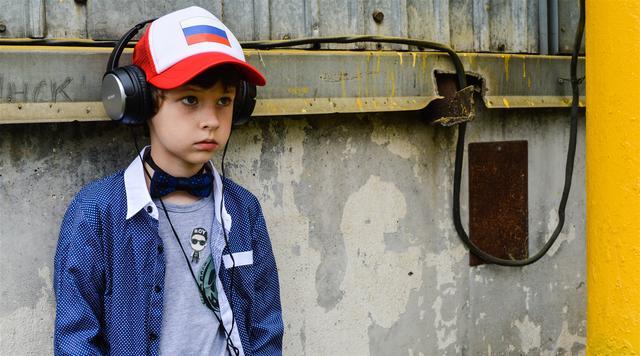 从4799跌到2999，256GB+10倍变焦+全景屏，且用且珍惜