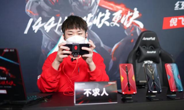 手机发布会为什么越来越无聊了？