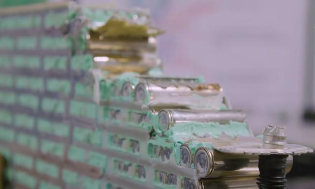 特斯拉“勾引”宁德时代，没了补贴的“世界第一”还能风光多久？