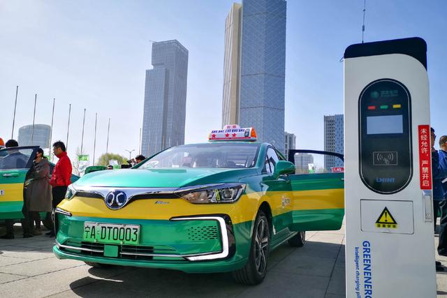 为什么很多人买了电动车就后悔了？内行人：主要因为这4点