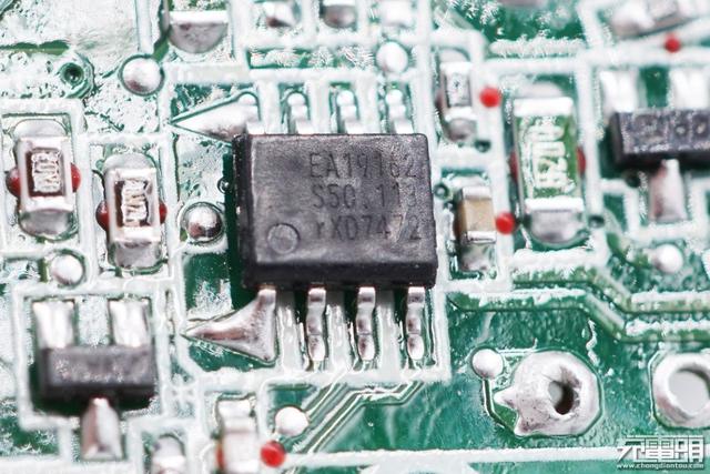 小米90W USB PD快充充电器拆解，用料确实猛