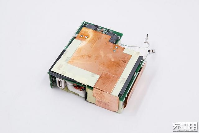 小米90W USB PD快充充电器拆解，用料确实猛