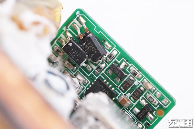 小米90W USB PD快充充电器拆解，用料确实猛