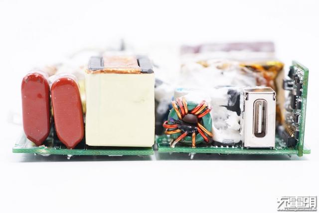 小米90W USB PD快充充电器拆解，用料确实猛