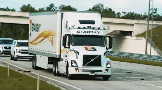 融资1.5亿的无人卡车公司，现在猝死了：一半员工都在搞人工货运