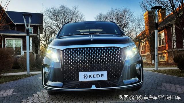 奔驰首款立标MPV！比迈巴赫配置更高，还支持5G，将成埃尔法劲敌