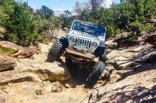 硬派越野车为何不出纯电版？看完这5点我终于明白了