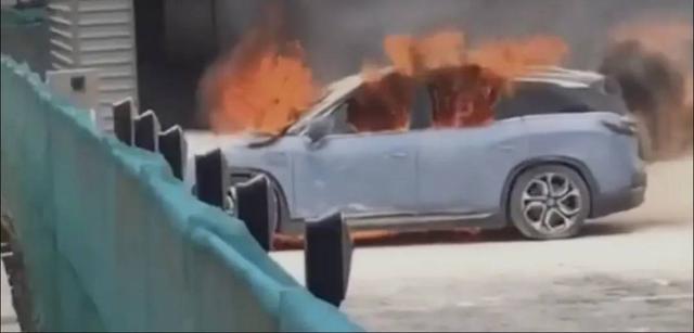 硬派越野车为何不出纯电版？看完这5点我终于明白了