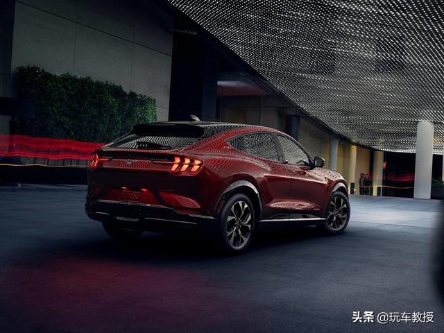 都是年内上市，奥迪/特斯拉等这一波新车过硬，包你不白等