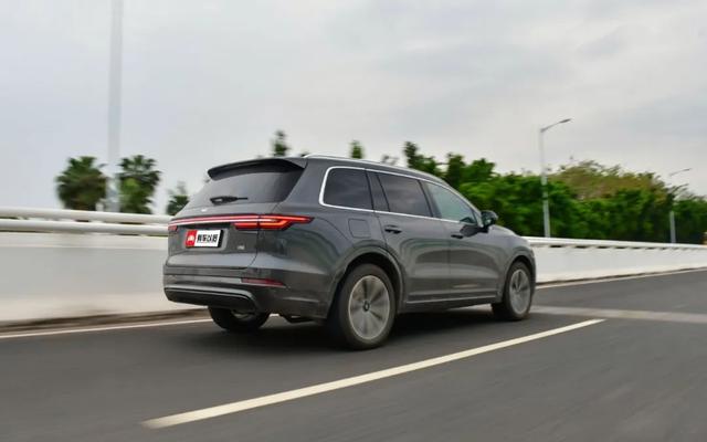 6/7座可选，不烧油可轻松跑126km，PHEV车型纯电续航最高记录诞生