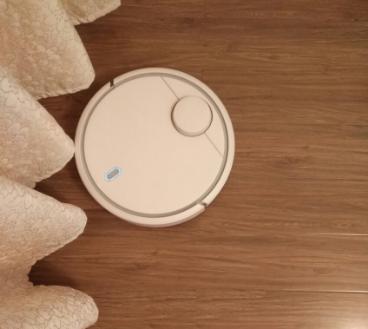 小米“哪吒”火了！1499模拟人脑思考，6m激光测距，网友：服气