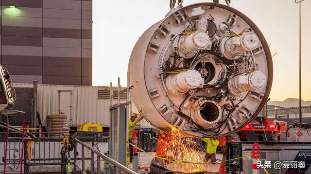 路上堵车了怎么办?挖隧道啊!这就是特斯拉老板的“点子”