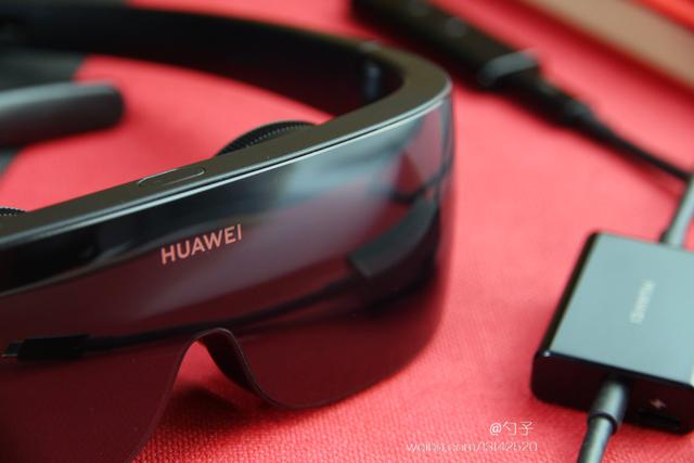 最便携的VR眼镜没有之一！HUAWEI VR Glass为何能当之无愧？