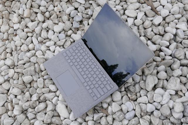 这台轻薄本它性能不缩水！微软Surface Laptop 3评测