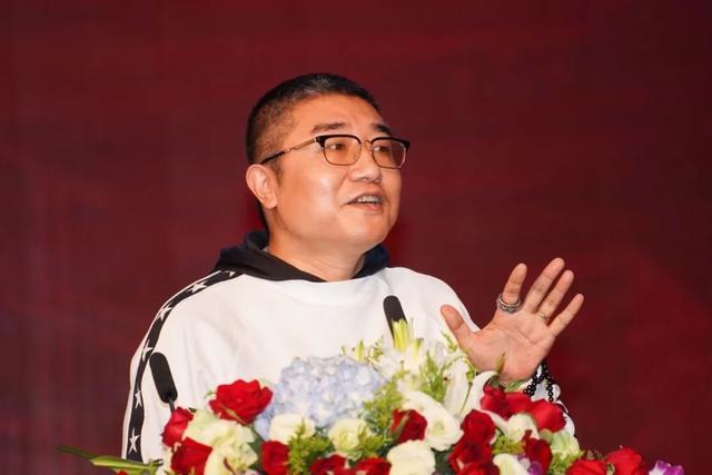 刘强东的耐心，与他「消失」的562天