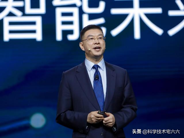 华为P40三款机器参数出炉，低配阉割严重，高配价格上万！