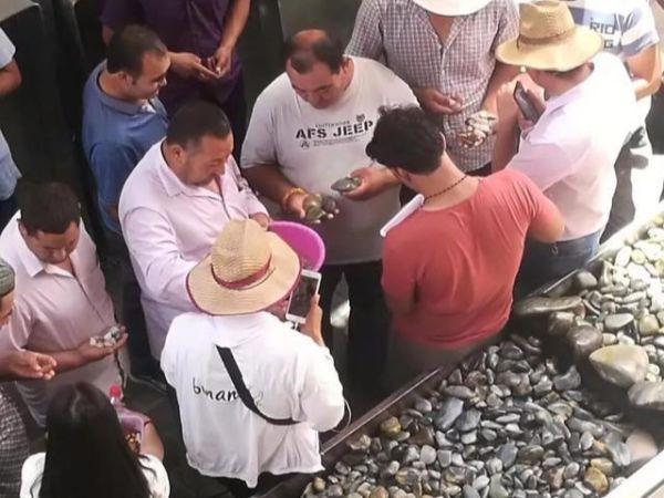 传统玉行业的电商之路