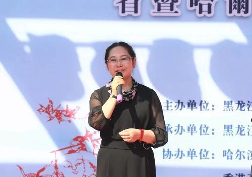 不止京东，这家企业名字也来自妻子，他英年早逝后，妻子又捐1亿