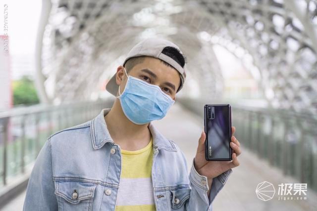 强大的性能旗舰手机！骁龙865+双模5G，极速体验秀翻全场！