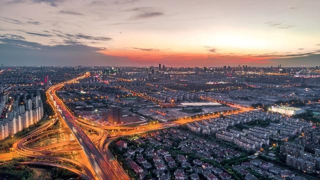 20年野蛮成长，一票快递2块5，通达系快递采用了这种商业模式