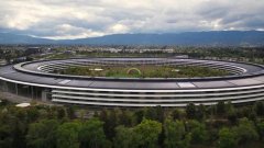 Apple Park最新无人机航拍画面显示COVID-19笼罩下的“鬼城”