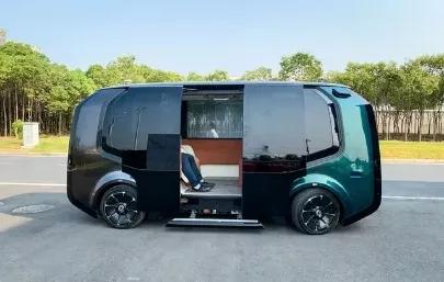 名副其实的无人驾驶汽车，连方向盘都取消了