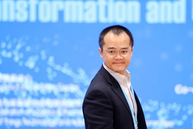 美团亏600亿，滴滴亏500亿，公司这么惨为何两位老板还那么有钱？