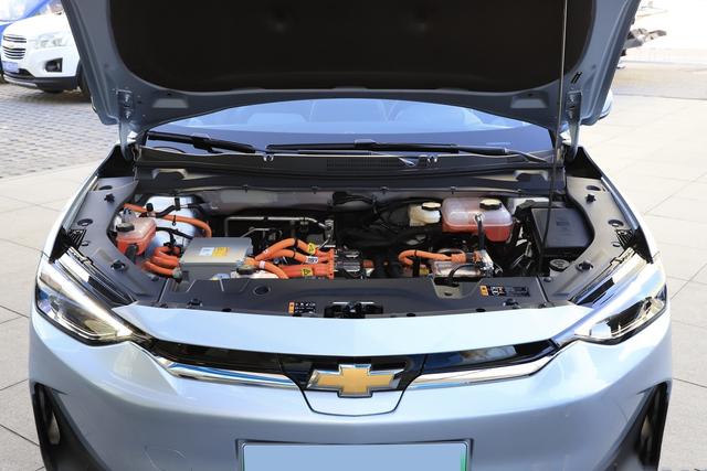 雪佛兰又添一大将，起售15.99万，一公里7分钱，有望扛起复兴大旗