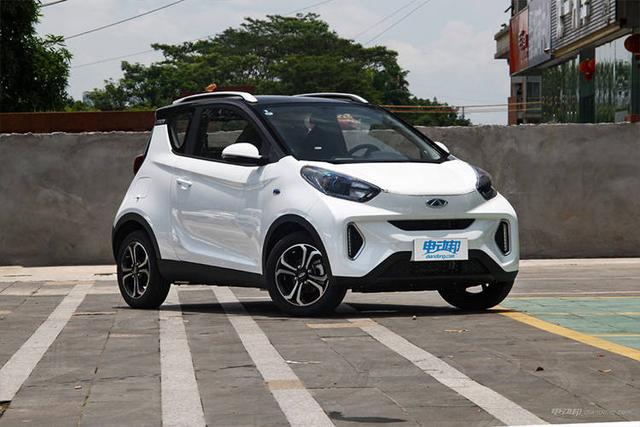 车市是否回暖？9款热门新能源汽车真实探店