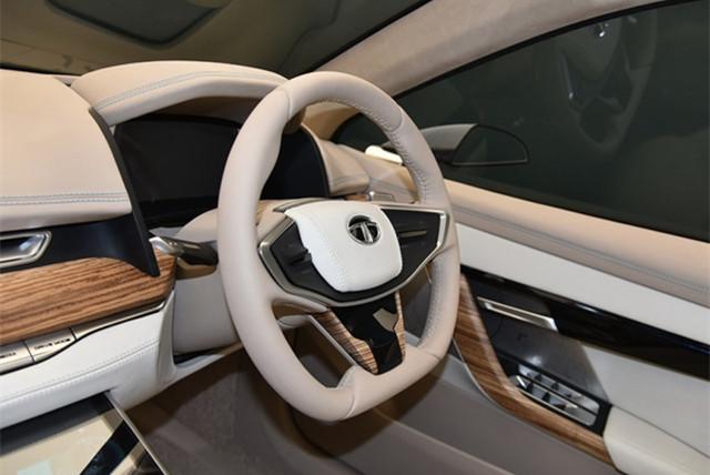 印度版“特斯拉”来了，气场不输奔驰E级，配无框车门，油耗4L