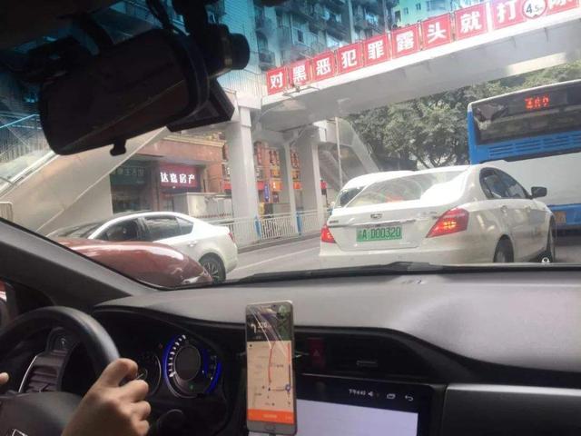 不公平！无证司机一天能拉400块，双证网约车司机10小时只拉了100