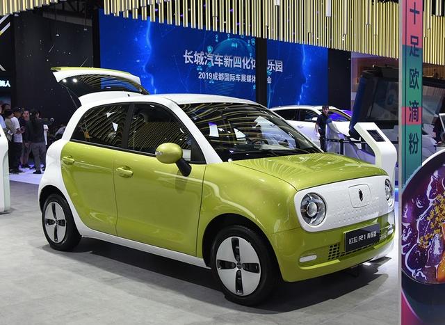 外形独特的3款小车，不烧油不限行，能遮风挡雨，最低3.98万开走