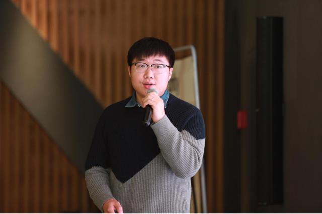 左手 AI，右手 AR：让每个开发者成为创造世界的艺术家