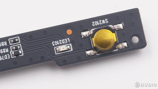 拆解报告：微信相框X 带屏智能音箱