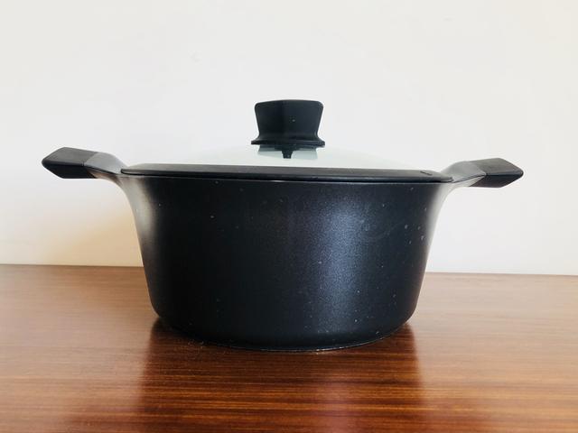 还是对年轻人下手了，小米推出超白金不粘锅，网友：值！