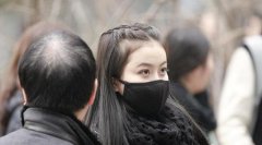 带上口罩才看清移动、联通、电信的＂真面目＂，错怪你们了！