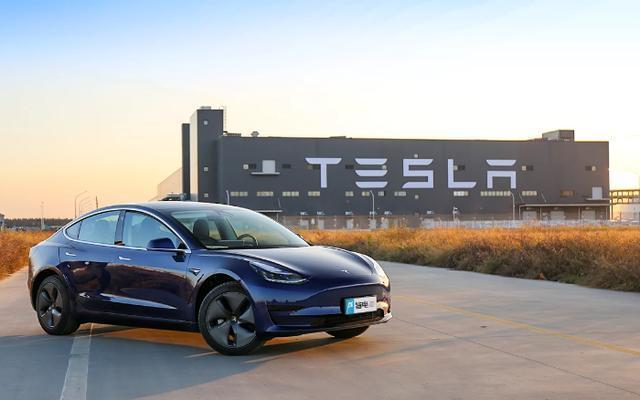 特斯拉技术先进，匪夷所思的生产速度，即使备受质疑依旧稳居上风