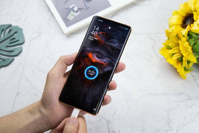 三星、华为完败！OPPO靠屏幕成功出圈，网友：120Hz感知很强