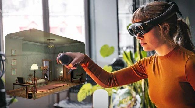 苹果用Vive Focus手柄内测；?买小派头显送《半衰期：爱莉克斯》