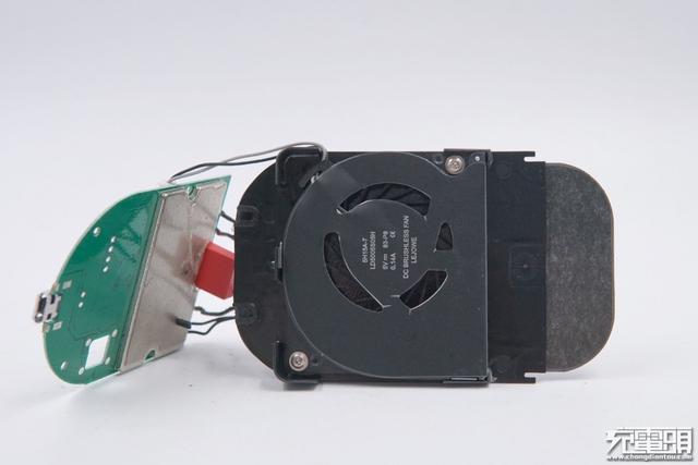 电商爆款无线充：南孚AirCharge立式风冷无线快充深度拆解