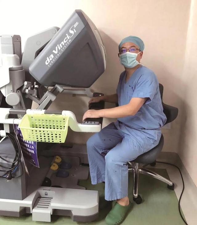 机器人来给小朋友做手术啦！浙大儿院将引进达芬奇手术机器人，更精准更高效