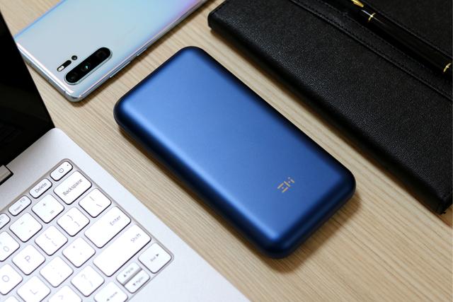 紫米又推新品，不仅支持手机笔记本充电，还能实现USB扩展