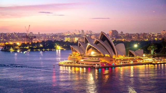 没用!澳大利亚全国网络骤停,人民纷纷上街抵抗