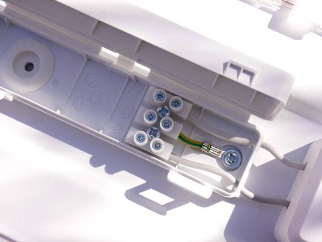 小客厅装小米8000流明大灯什么感受，开门的一瞬间会看到太阳吗