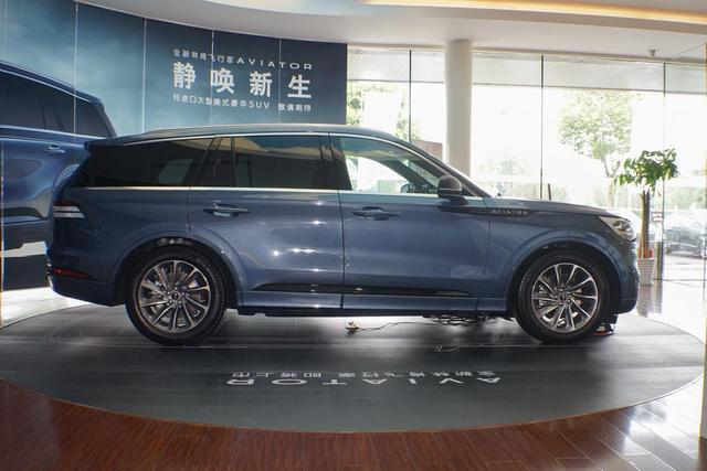 林肯新能源车飞行家PHEV，最高车速230Km/h，指导价81.88万