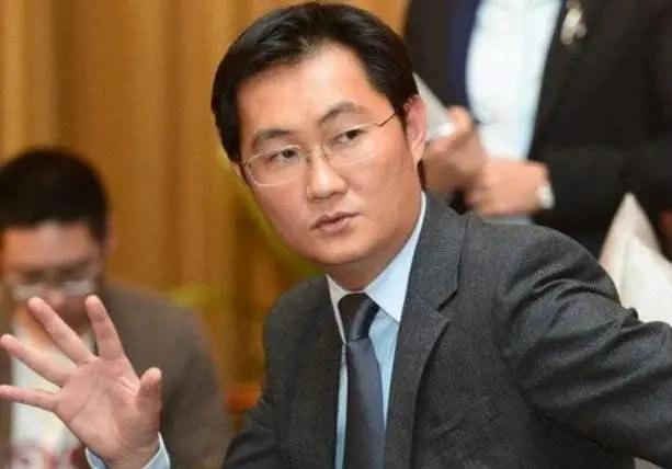可怕的腾讯！微信不收费，年营收却超3772亿，马化腾靠什么赚钱？