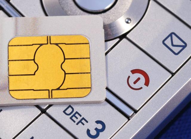 “实名制”的手机卡，不交话费、不销户没影响？网友：是我天真了